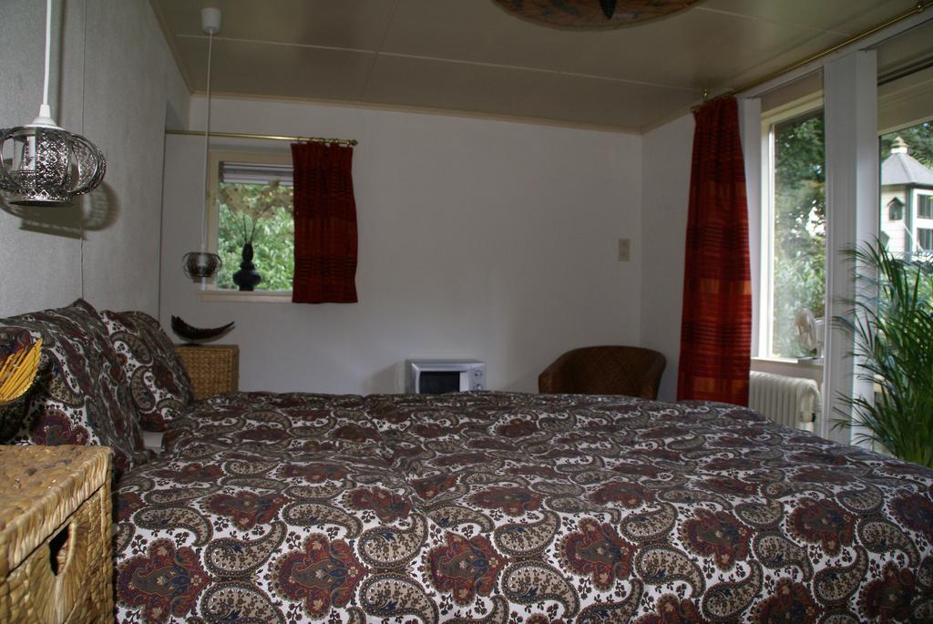 B&B Atelier Maarbeek Геллендорн Номер фото