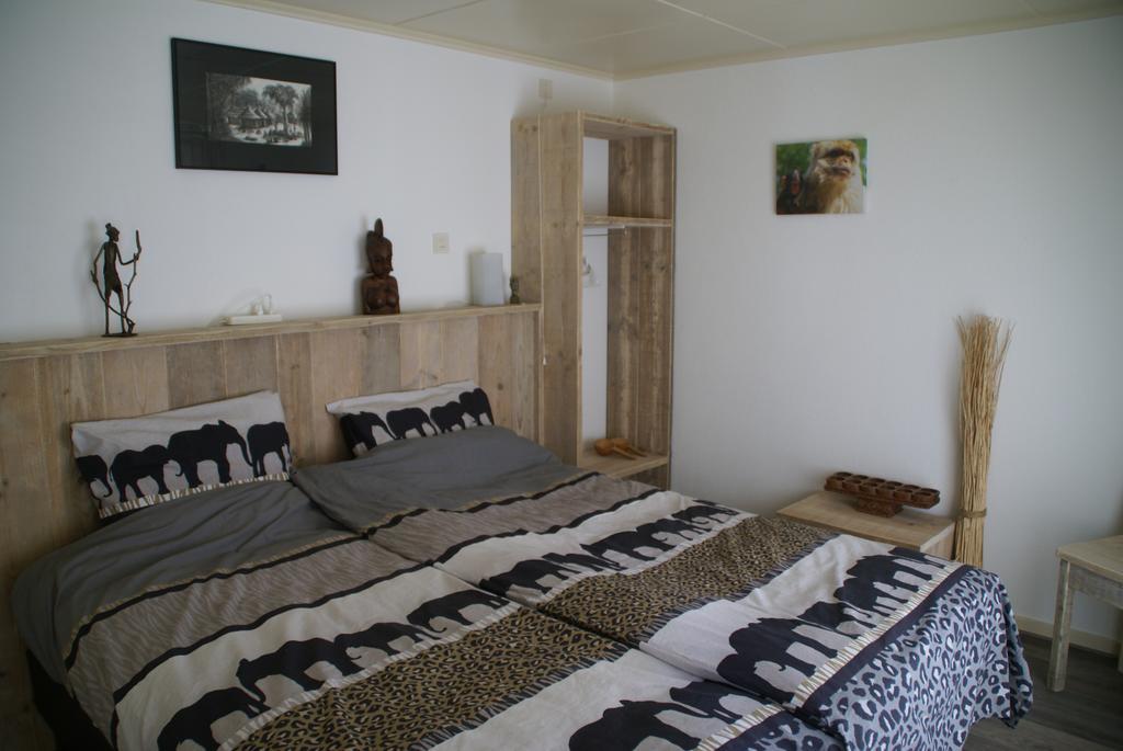 B&B Atelier Maarbeek Геллендорн Номер фото